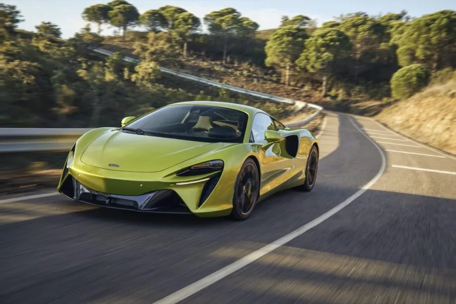 nieuwe mclaren artura 2021 970 024 918x612 1