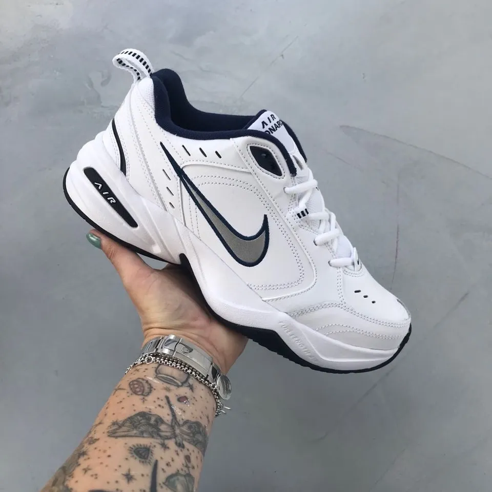 nike monarch