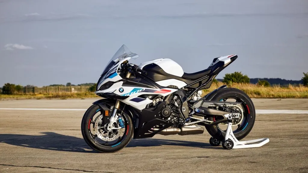 p90480032 lowres the new bmw s 1000 r c75c54c7