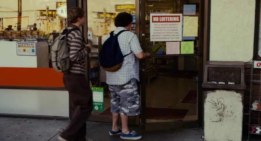 vans blue sneakers worn by jonah hill in superbad 3 901x488 1