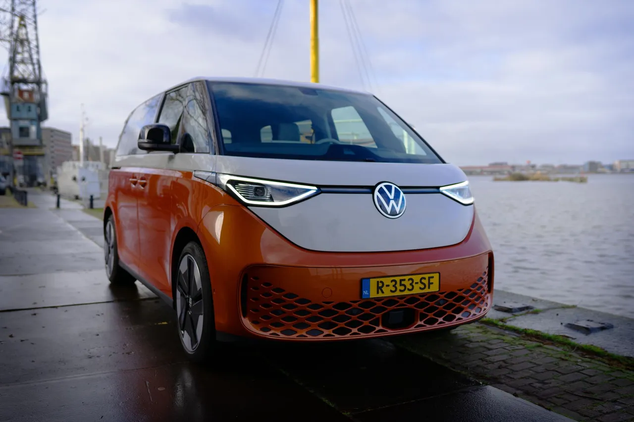 volkswagen idbuzz fhm16