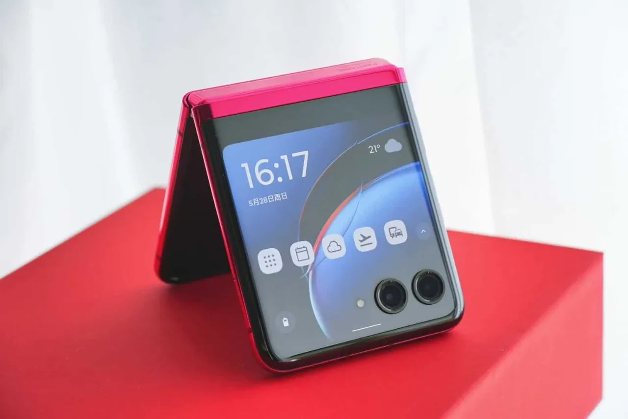 motorola RAZR 50 ULTRA iij 国内版 motorola razr 50 ultra｜価格比較・SIMフリー・最新情報 - 価格.com