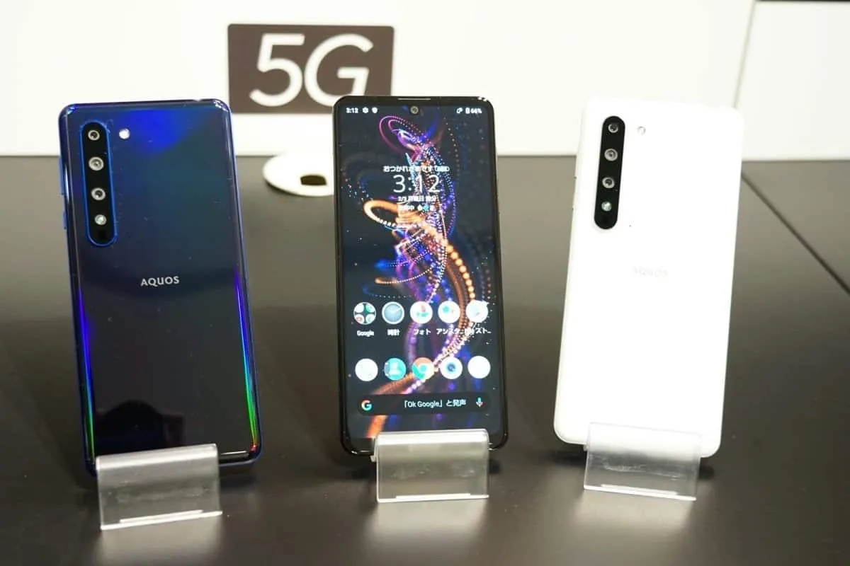 Sharp R5G Released In Japan With IGZO Screen And More