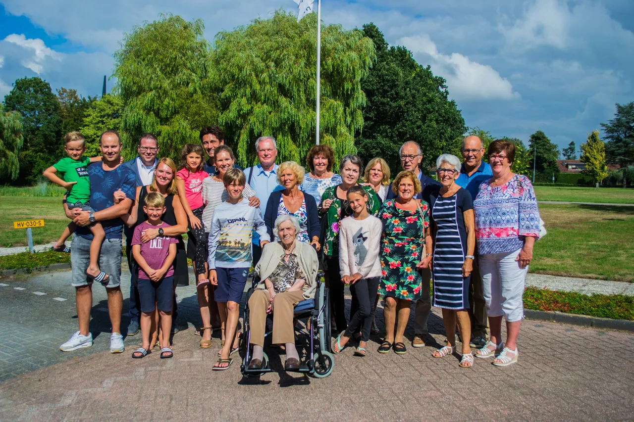 mevr van dorssen 102 jaar 2
