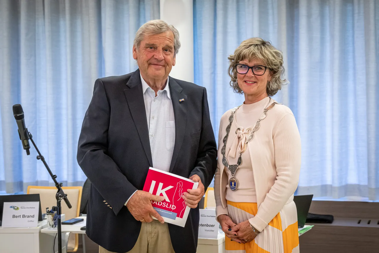 raadslid van der meer met burgemeester