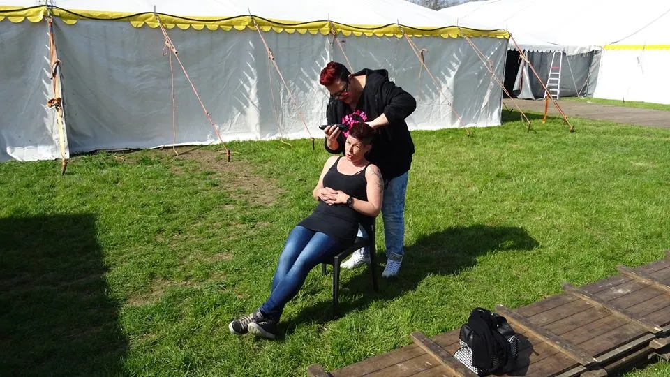 haar afscheren jannie