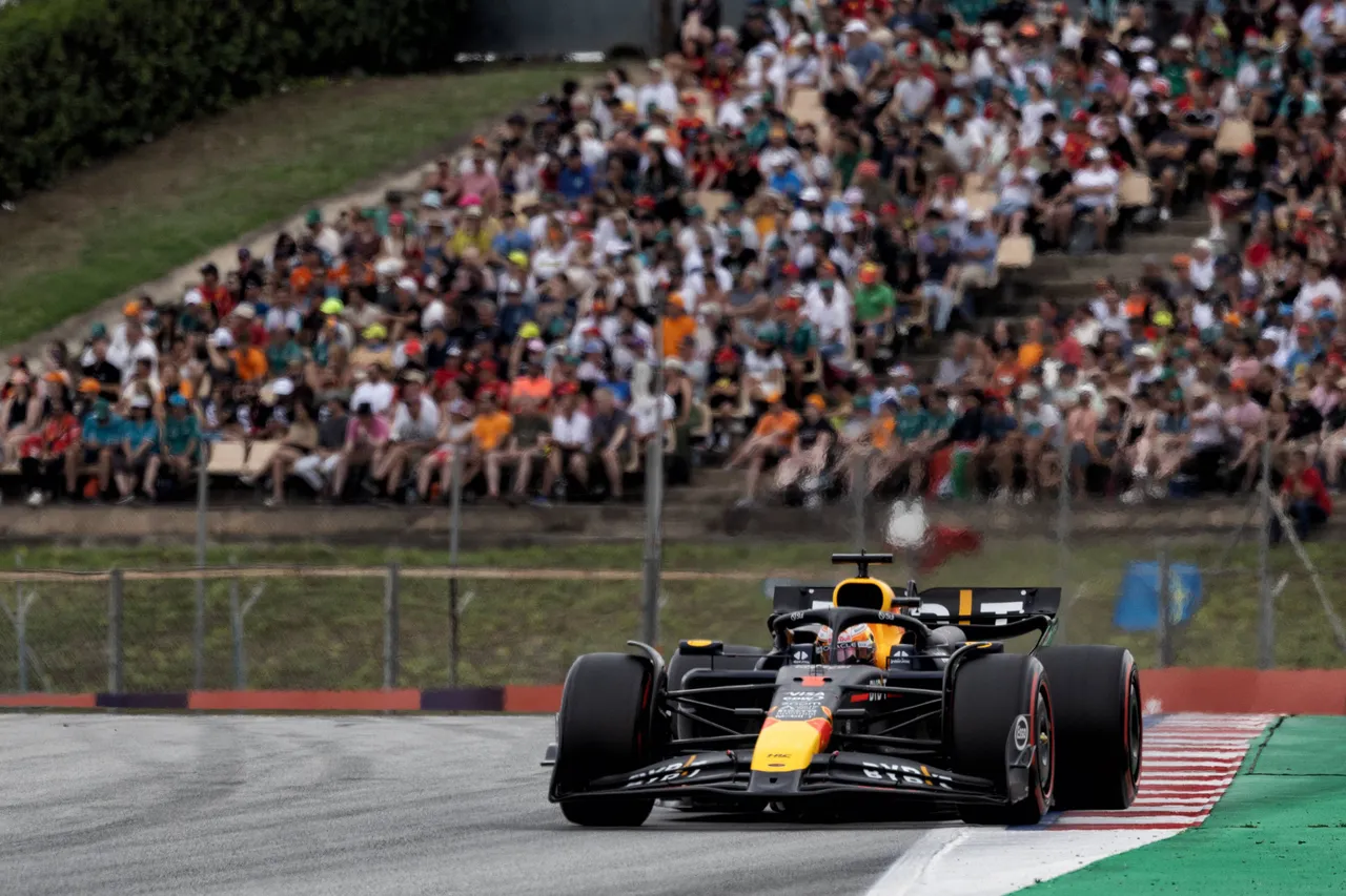 Verstappen beendete das FP1 in Barcelona hinter Norris, während der Niederländer auf seinen dritten Sieg der Saison an diesem Wochenende hofft