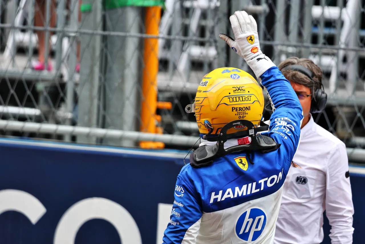 Hamilton ottenne un ottimo terzo posto durante la gara sprint a Miami ma ha faticato nel Gran Premio di domenica, finendo in ottava posizione, a 60 secondi dal primo.