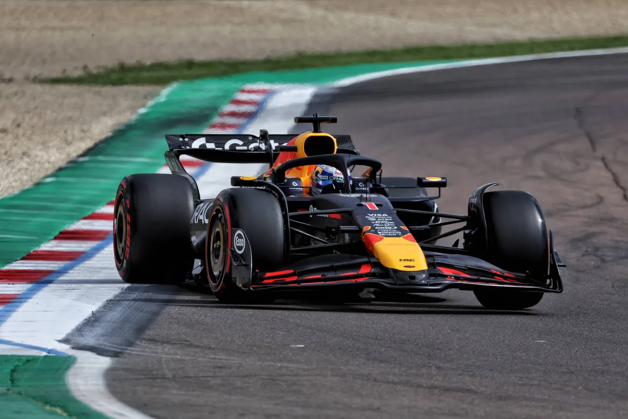 Max Verstappen tijdens de Formule 1-Grand Prix van Emilia-Romagna in Italië.