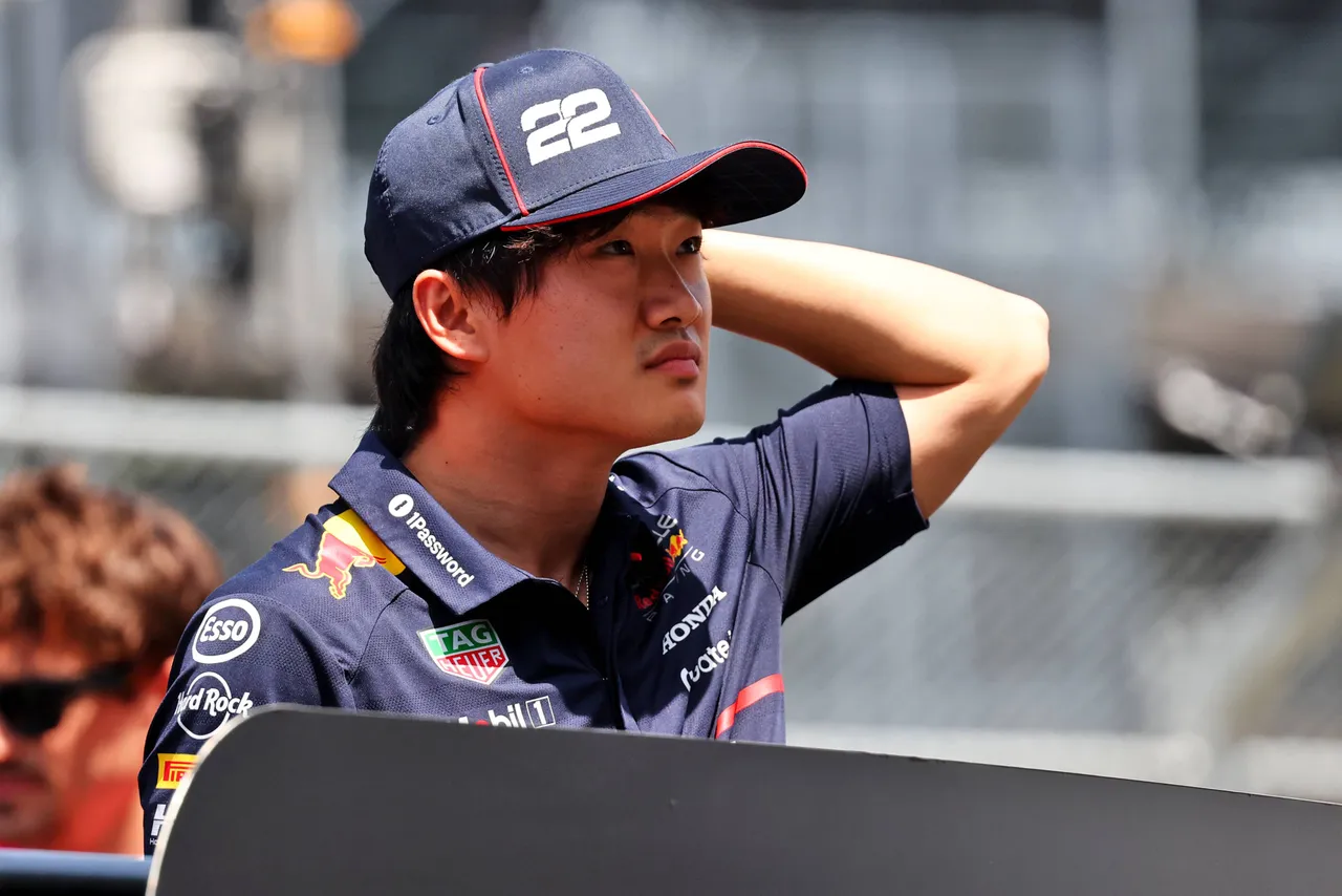 Piloto da Red Bull Racing, Yuki Tsunoda se classificou em último na Espanha