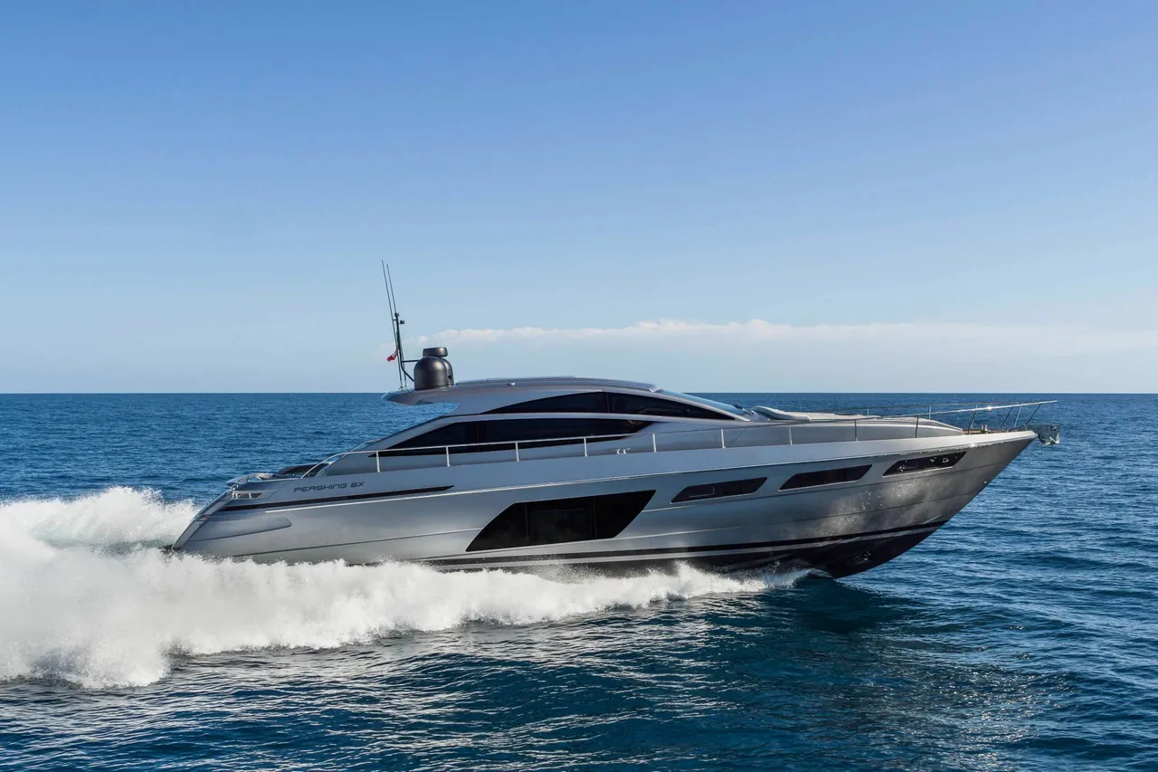 Pershing yacht Russell exterior