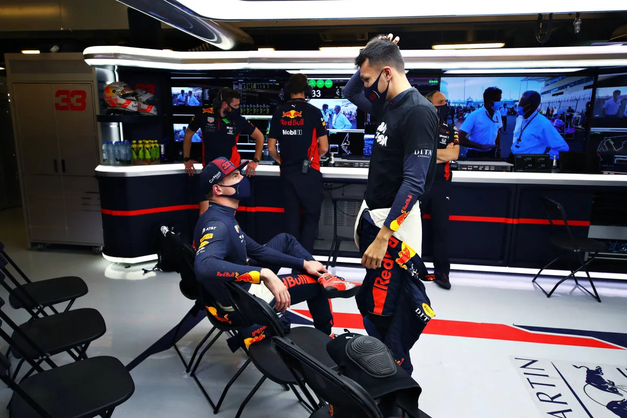 Verstappen und Albon als Teamkollegen im Jahr 2020 - Red Bull Contentpool