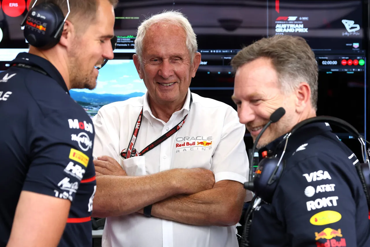 Christian Horner in de Red Bull-garage