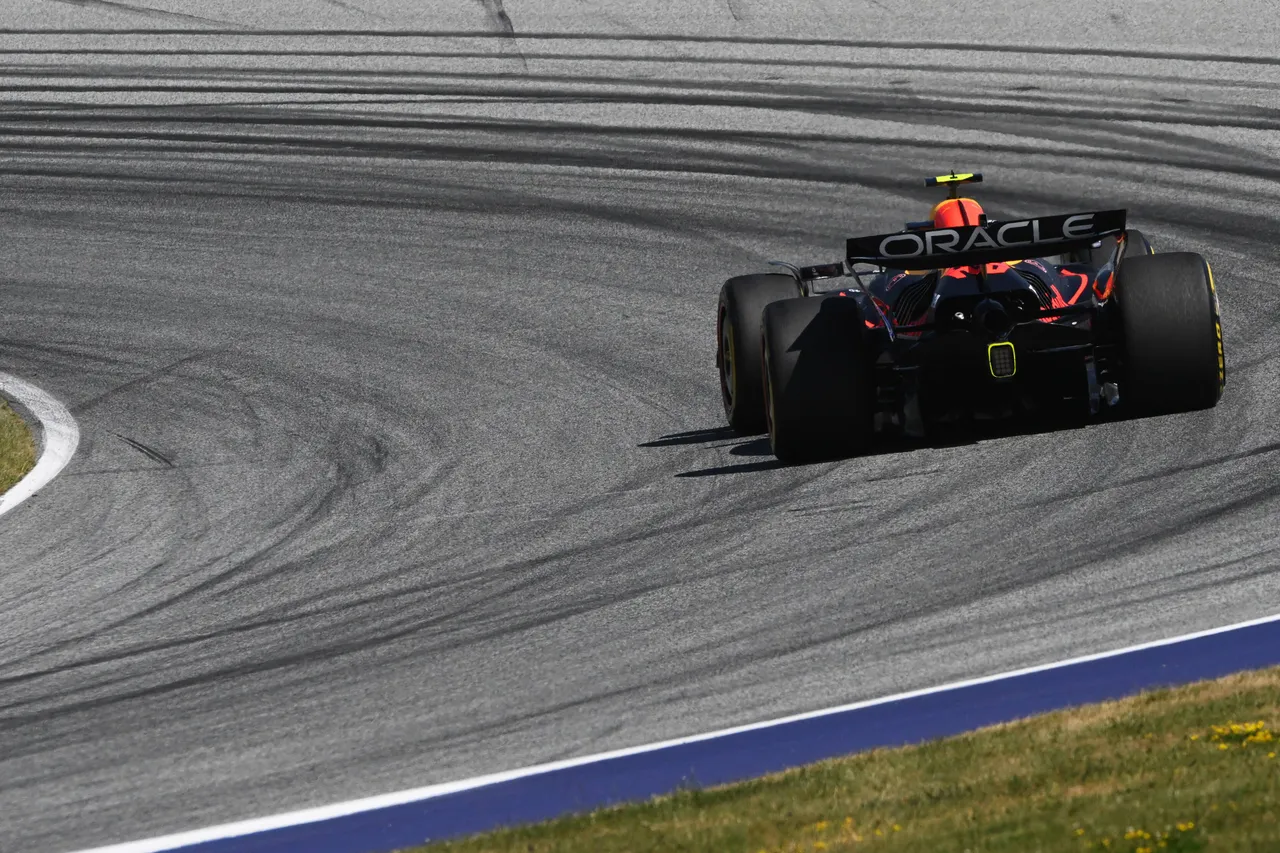 Red Bull holte vier Weltmeistertitel in Folge mit Max Verstappen zwischen 2021 und 2024, aber Herausforderungen in 2024 und 2025 führten zur sofortigen Entlassung von Christian Horner | Red Bull Content Pool