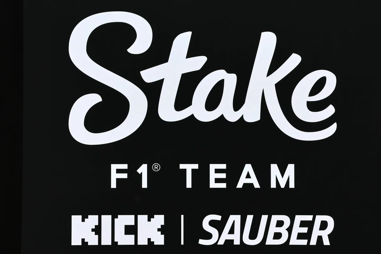 Stake Kick sauber logo