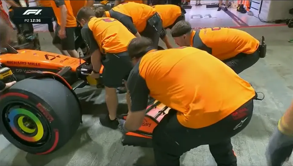 Schade aan de auto van Norris - Bron: Formula 1