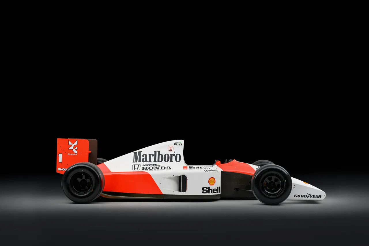 De iconische McLaren-bolide van Senna - Foto: RM Sotheby's