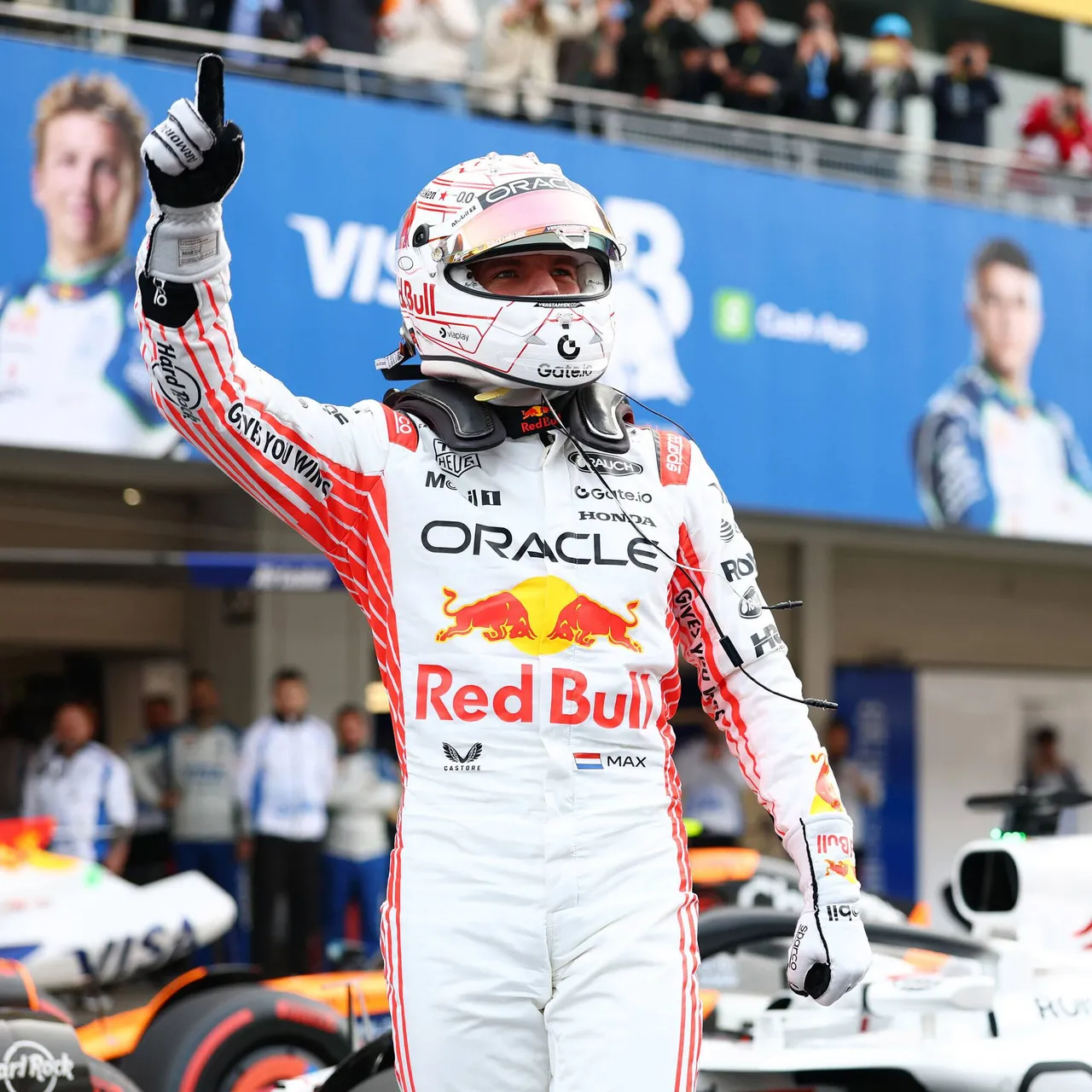 Max Verstappen_racesuit white_JApan_auction_Red Bull Content pool_jPEG