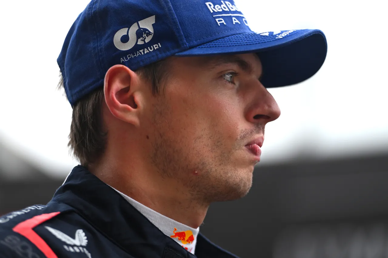 verstappen-red-bull-p16