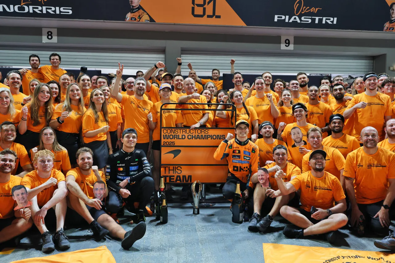 norris-piastri-mclaren-constructors-singapore-jpg