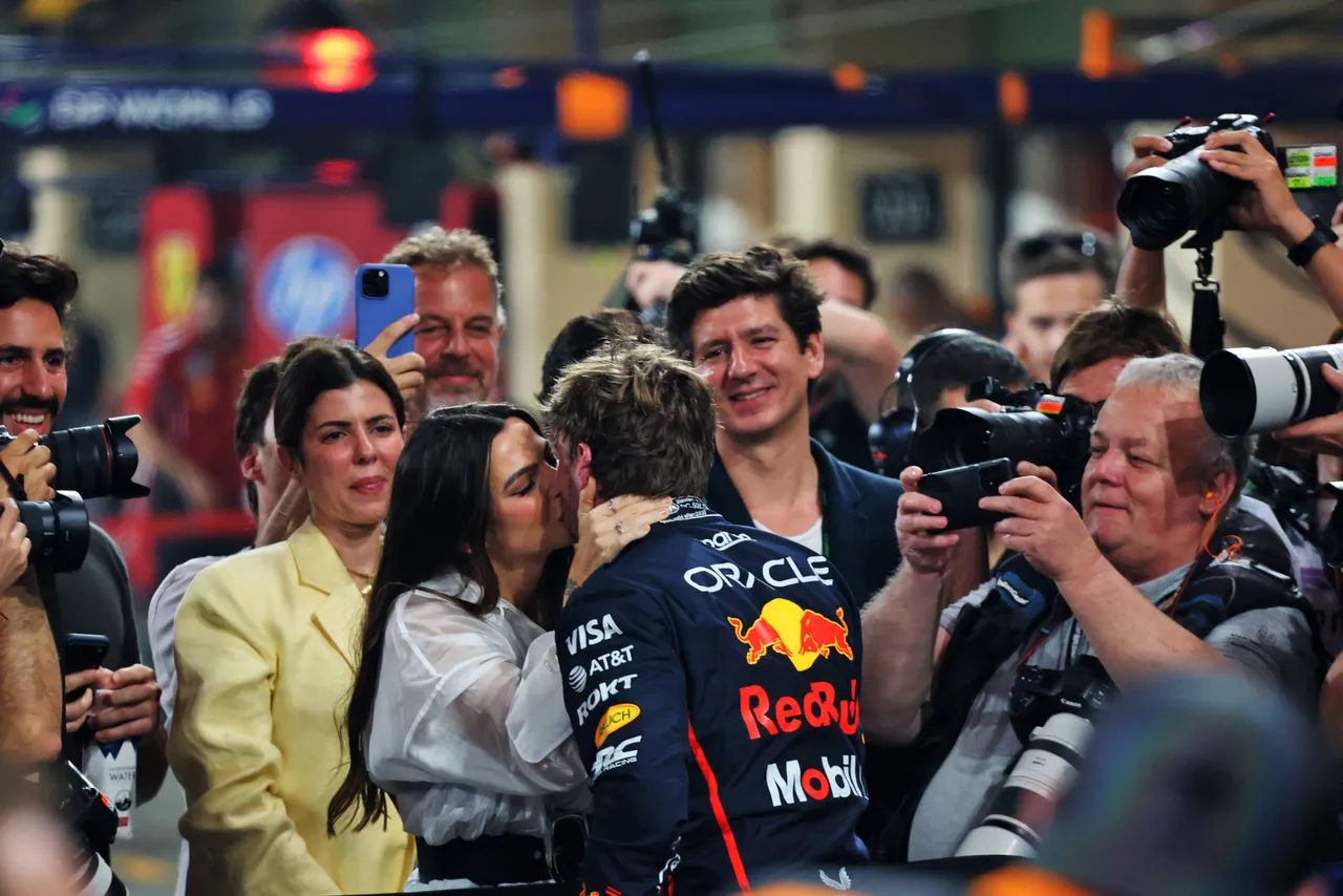 Max-Verstappen-Kelly-Piquet