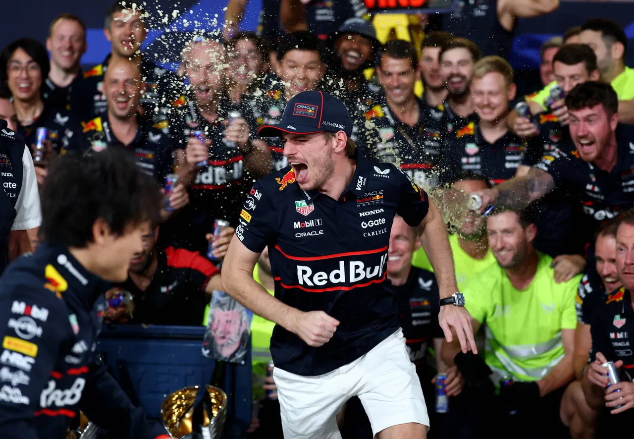 max-verstappen-abu-dhabi.jpg.