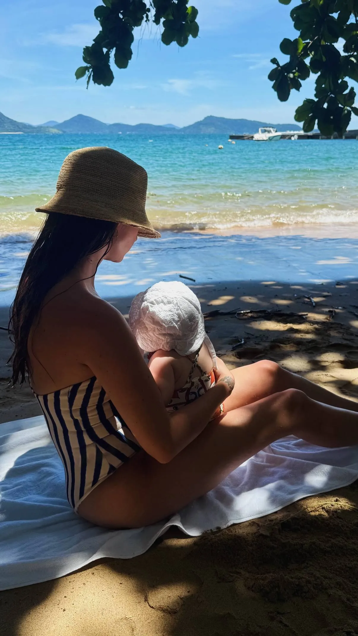 kelly-piquet-lily-verstappen.jpg.