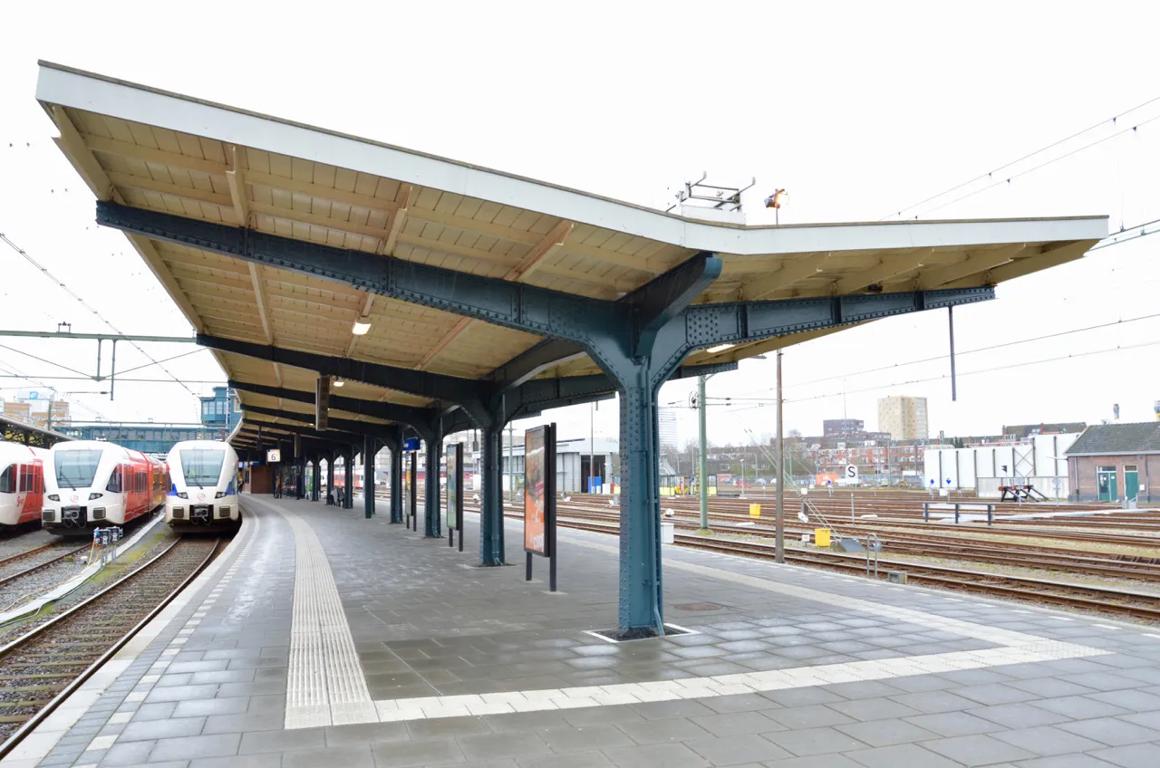 20ste eeuwse stationskap e1459342743267