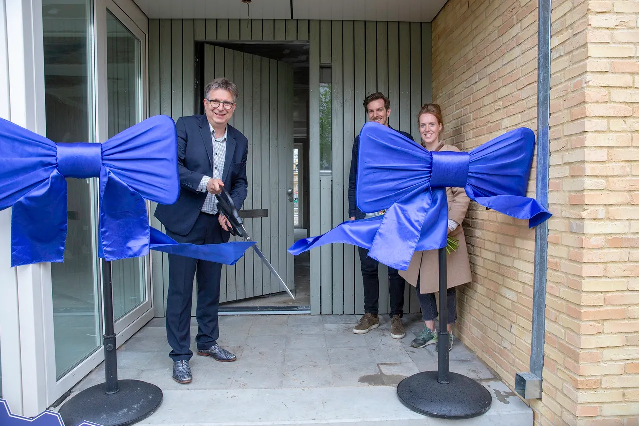 21 05 10 sleuteloverdracht engelse park door roeland van der schaaf c2a9 henk tammens 41