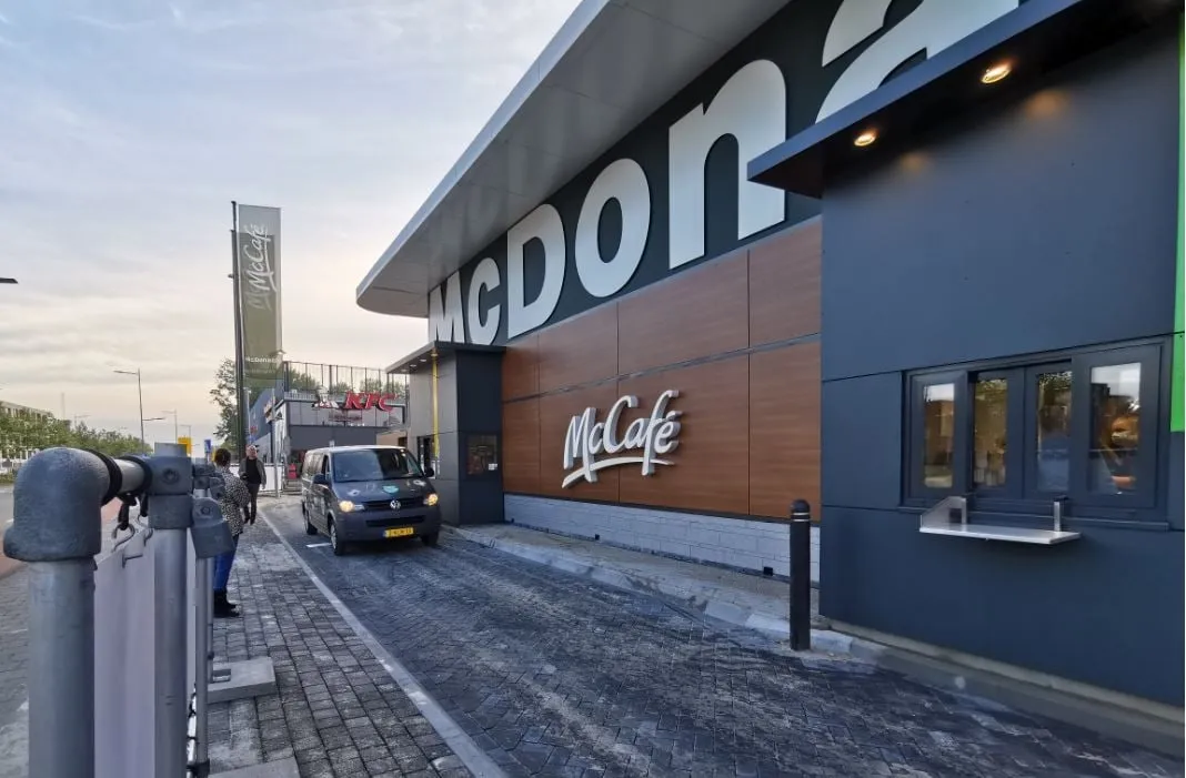 3 mcdonalds