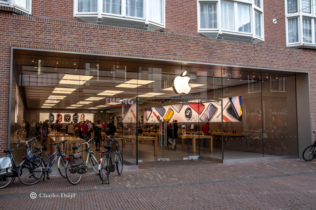 apple