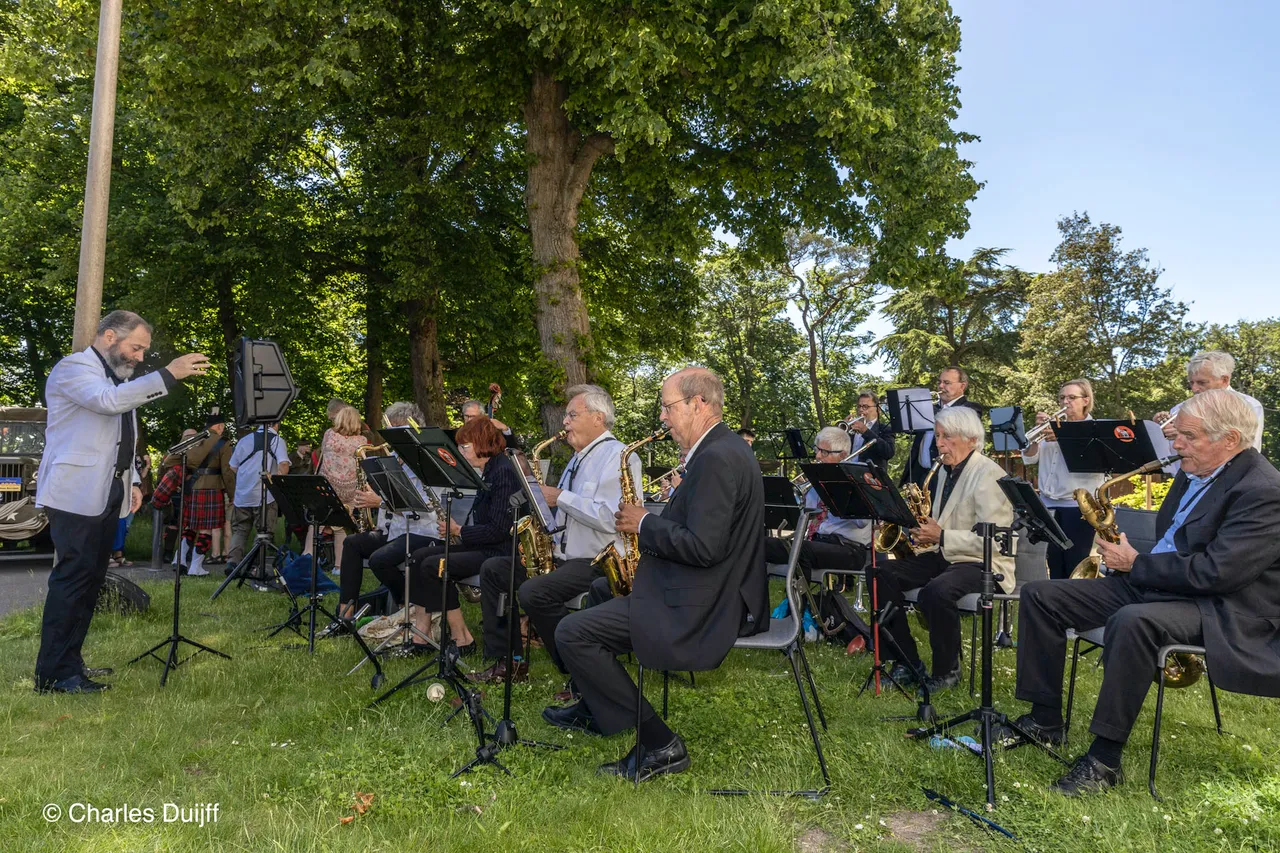 big band b