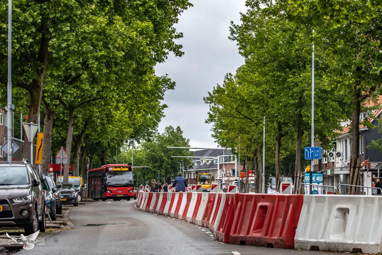 bus rijksstraatweg4