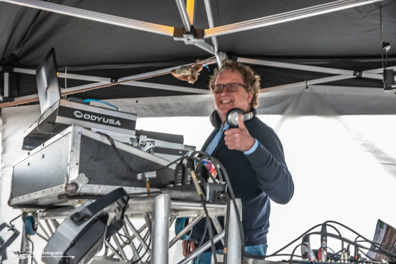 dj