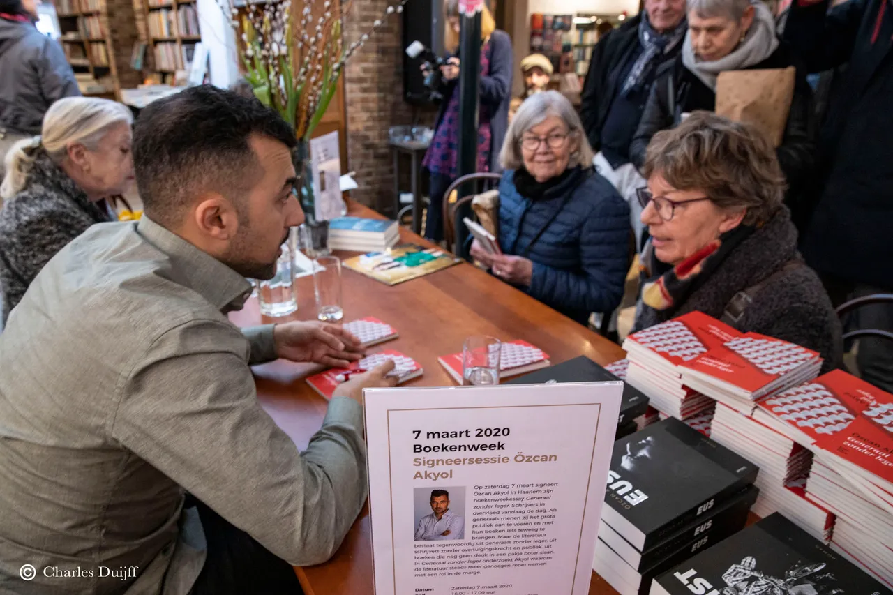 eus signeert5