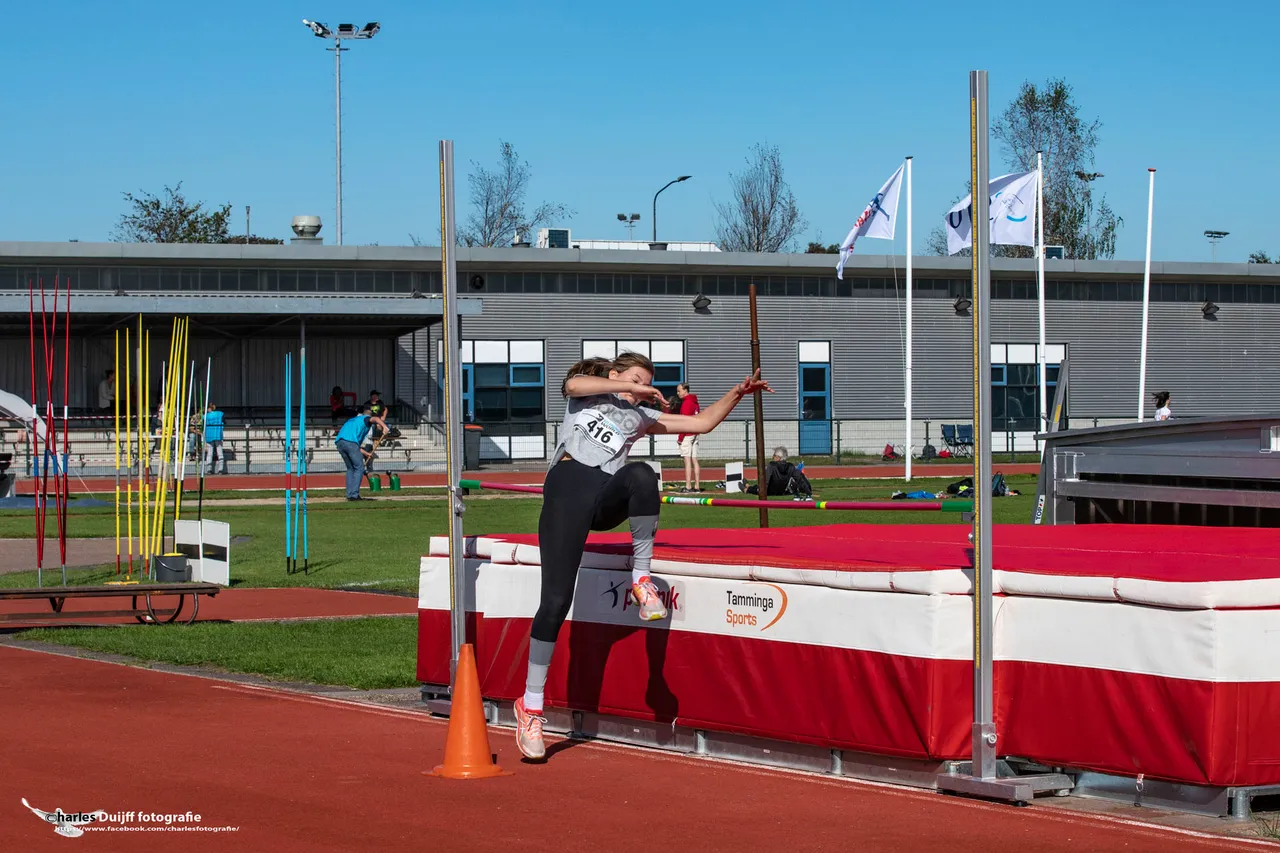 hoogspringen 416