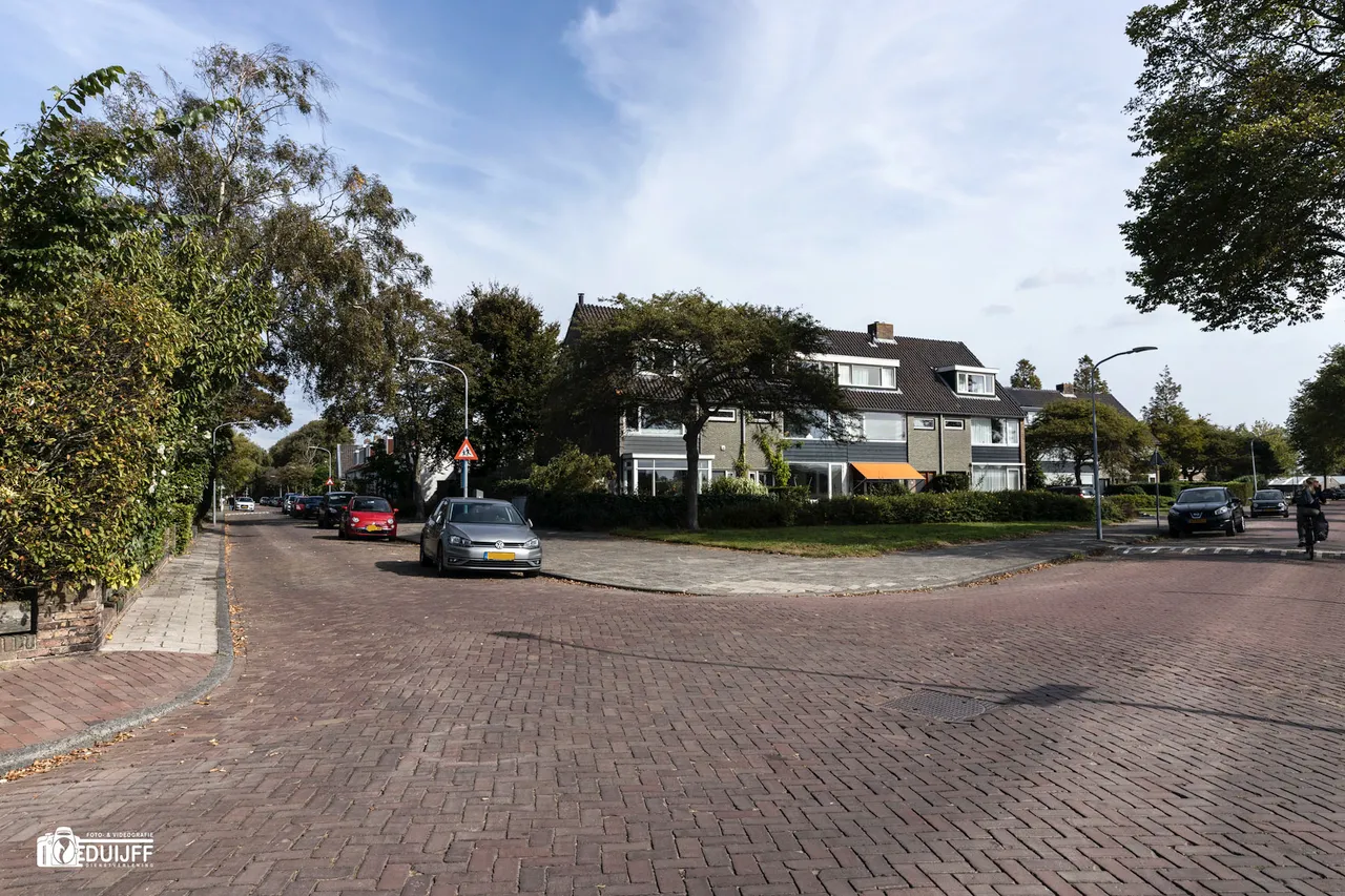 leendert m straat