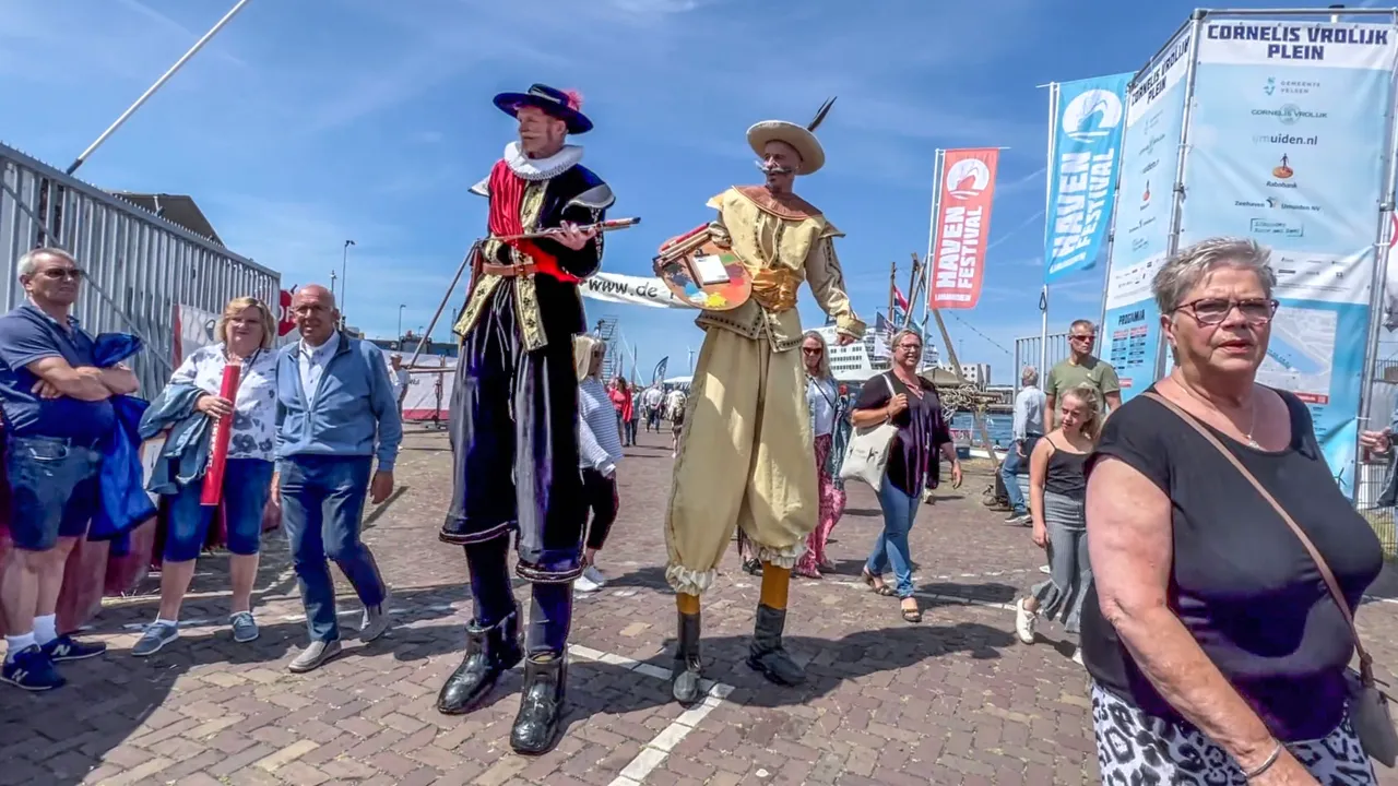 mannen op stelten