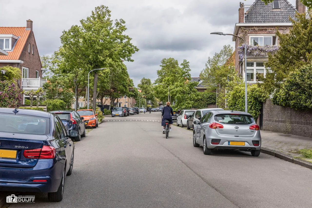 middenweg g 1