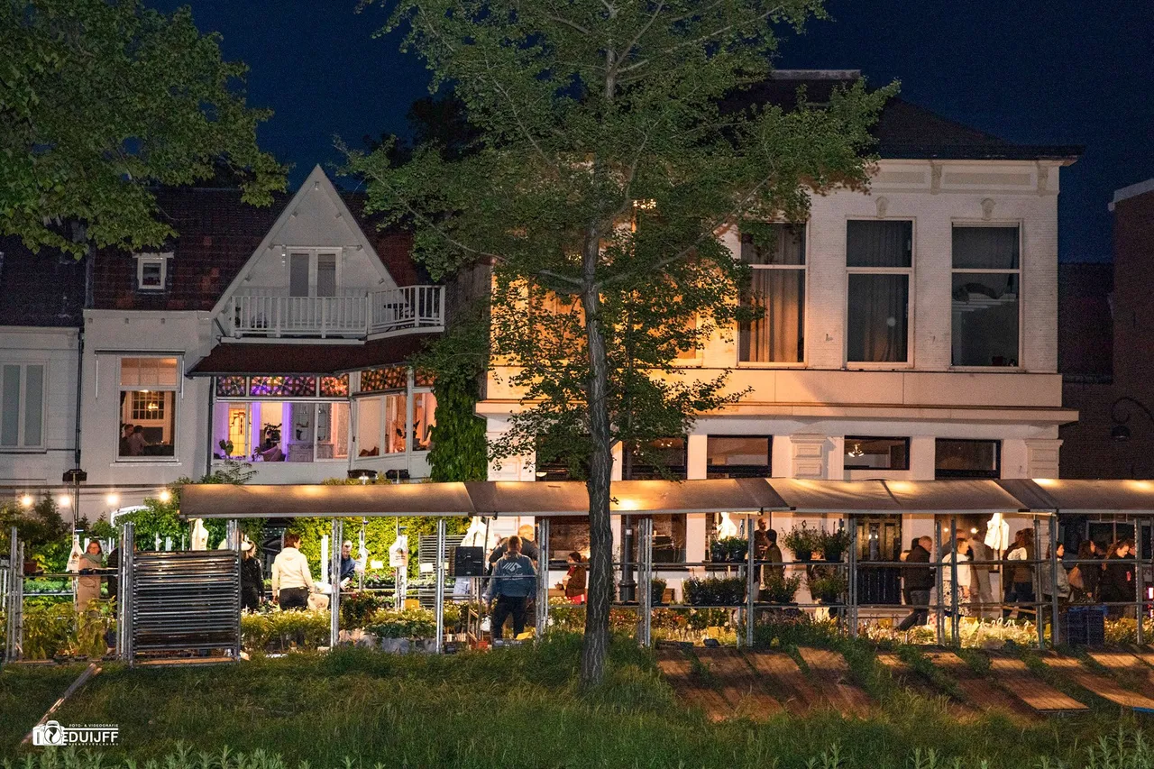 overzijde
