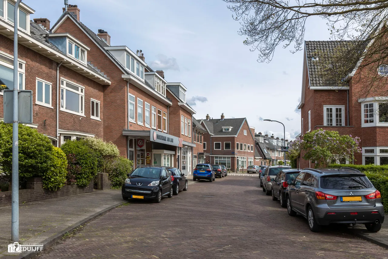 planetenplein 1
