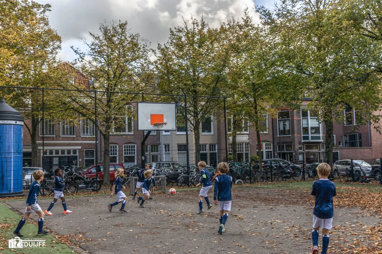 voetbal op wilsonsplein