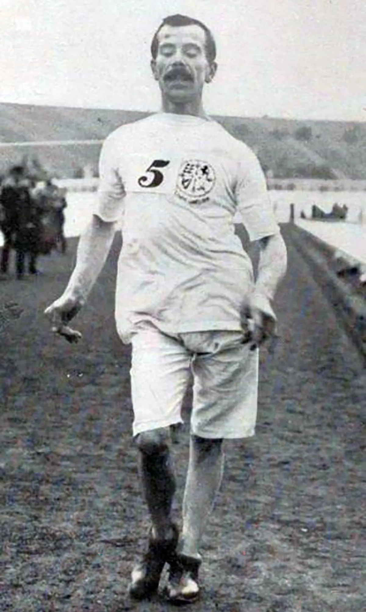 Eerste Olympische winnaar van het snelwandelen in 1908 George E. Larner