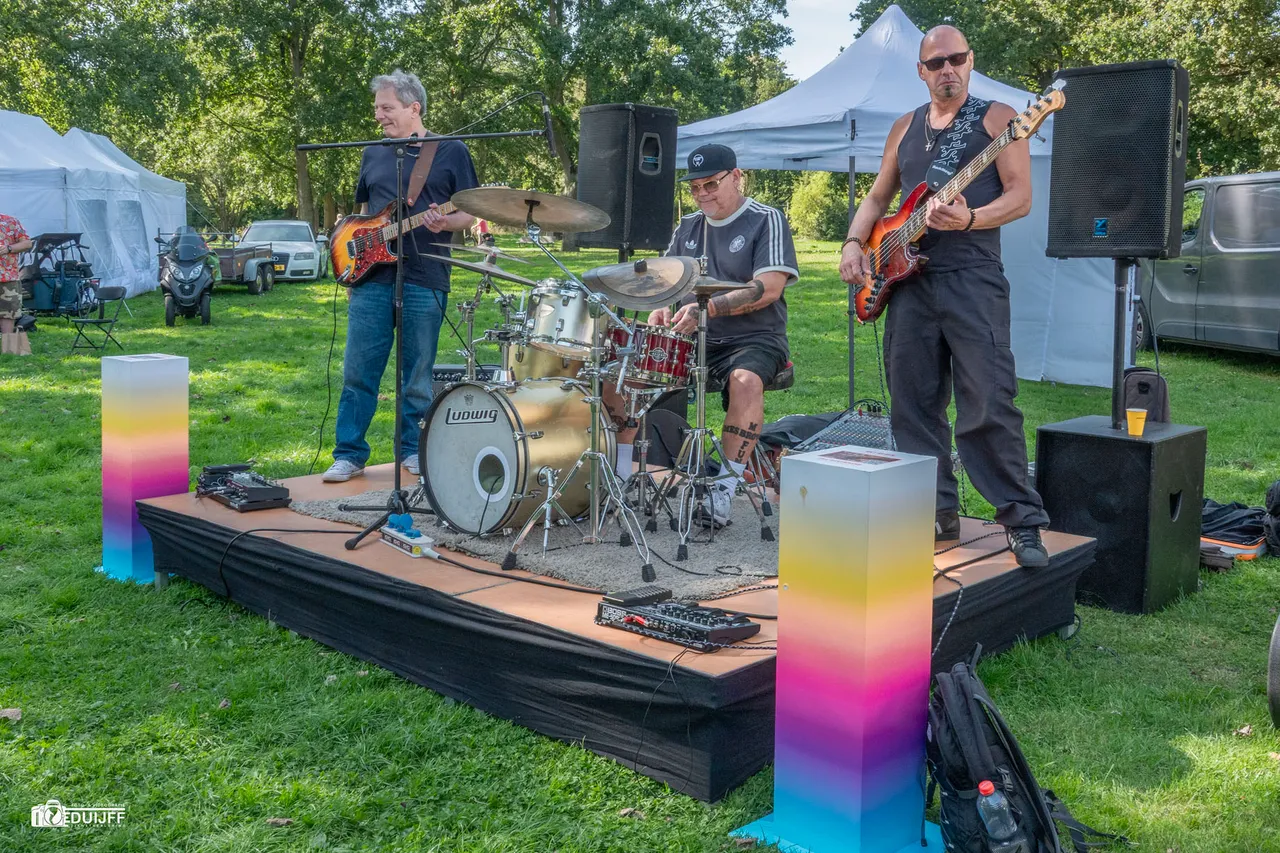 SAZ funkband A