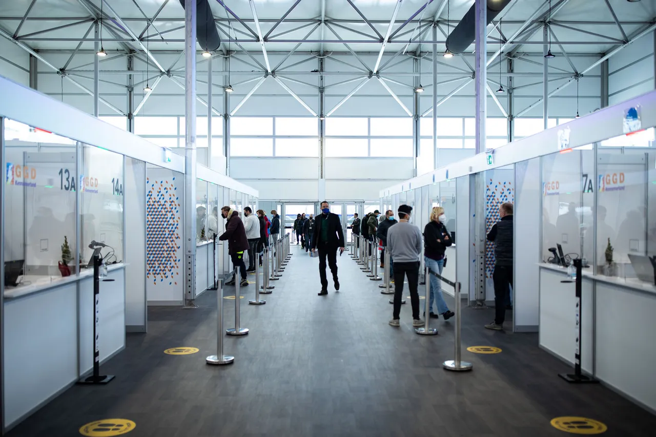 20201201 teststraat schiphol bw 8305