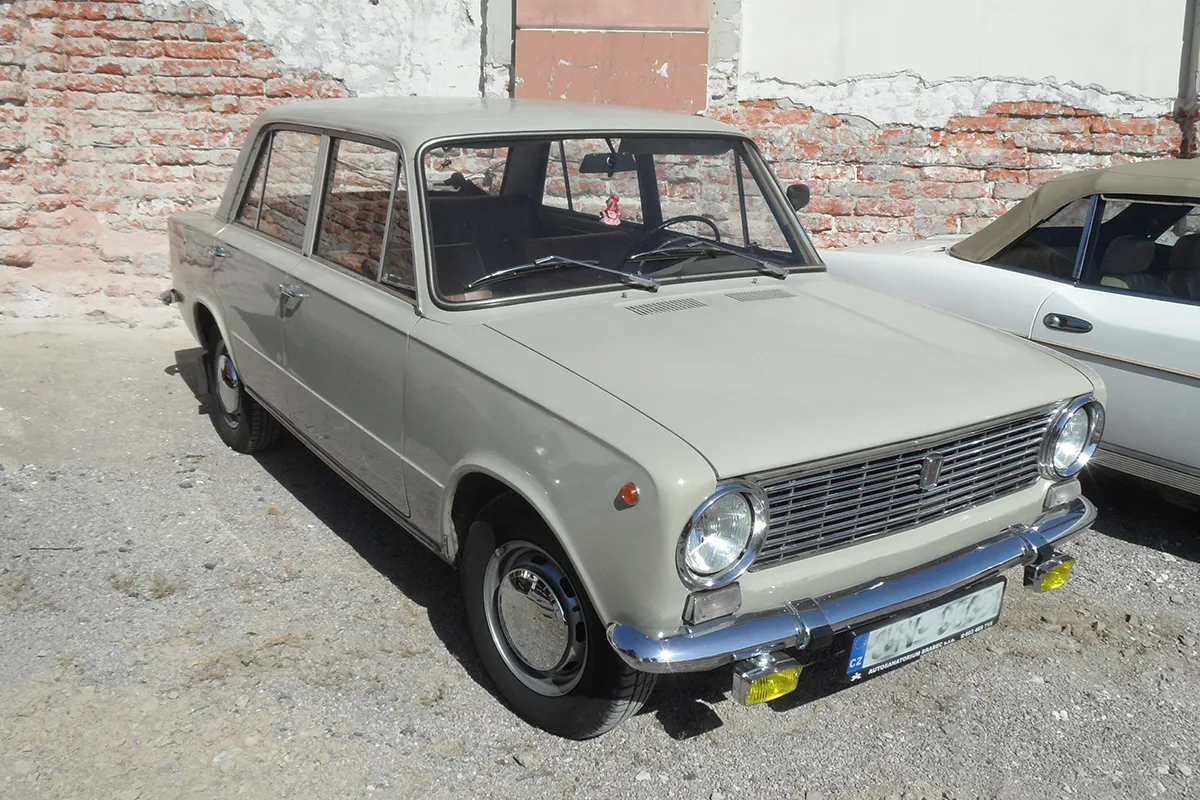 fiat120 trojapalace f07 fiat 124 a