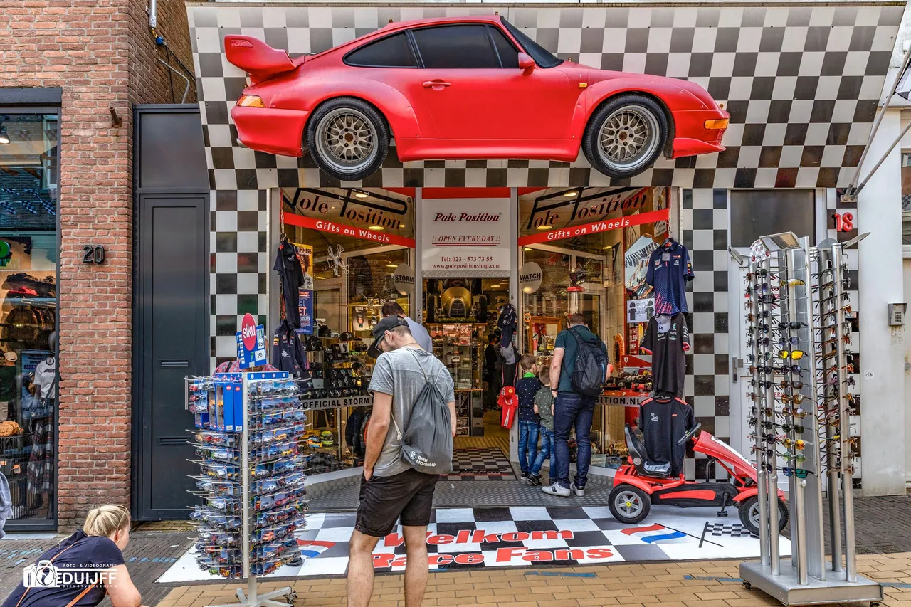 gifts on wheels
