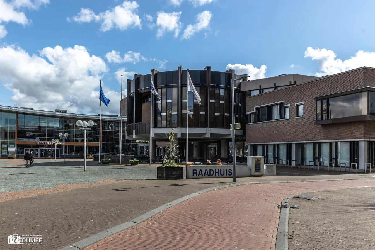 hoofddorp raadhuis3