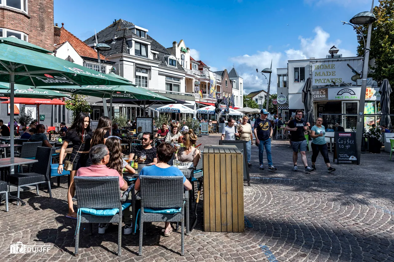 kerkplein3