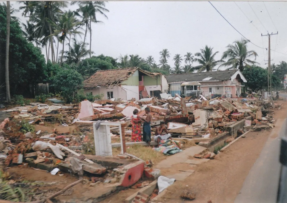 2004 sri lanka tsunami 10 photo by mediajet wikipedia
